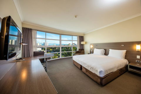 DoubleTree By Hilton Cairns - Holiday Cairns 18