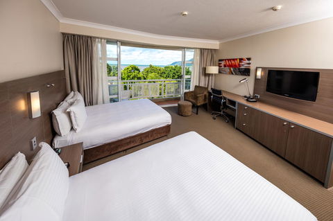 DoubleTree By Hilton Cairns - Holiday Cairns 23