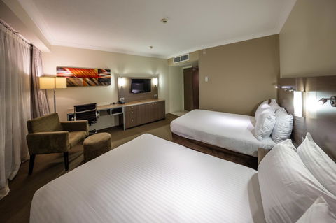 DoubleTree By Hilton Cairns - Holiday Cairns 13