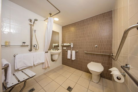 DoubleTree By Hilton Cairns - Holiday Cairns 34