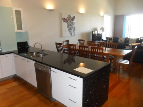 Pandanus Mooloolaba - Holiday Cairns 2