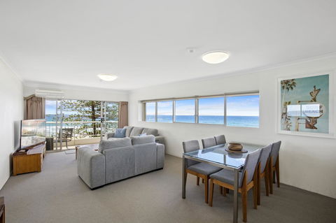 Narrowneck Court Holiday Apartments - Holiday Cairns 3