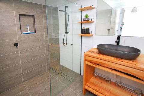 Narrowneck Court Holiday Apartments - Holiday Cairns 29