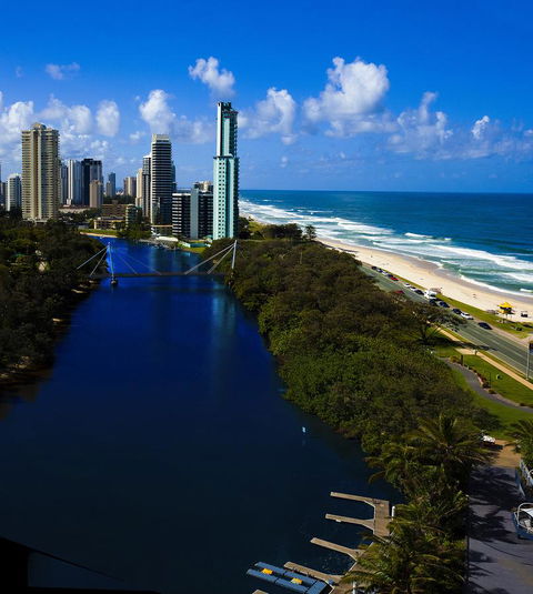 Narrowneck Court Holiday Apartments - Holiday Cairns 44