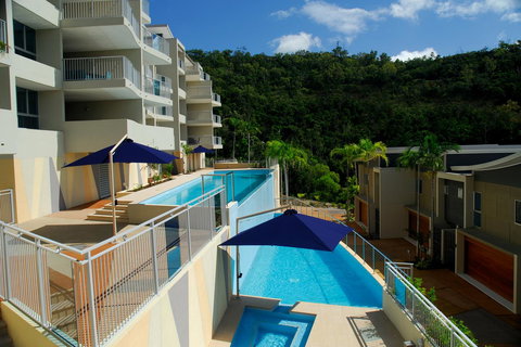 Azure Sea Whitsunday Resort - Holiday Cairns 0