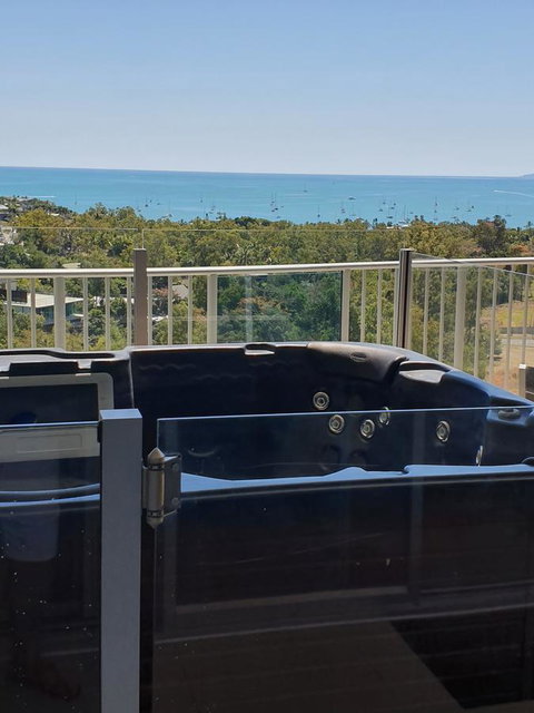 Azure Sea Whitsunday Resort - Holiday Cairns 20