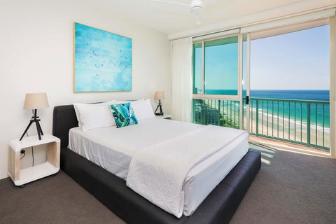 The Waterford On Main Beach - Holiday Cairns 2