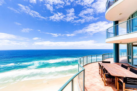 The Waterford On Main Beach - Holiday Cairns 0