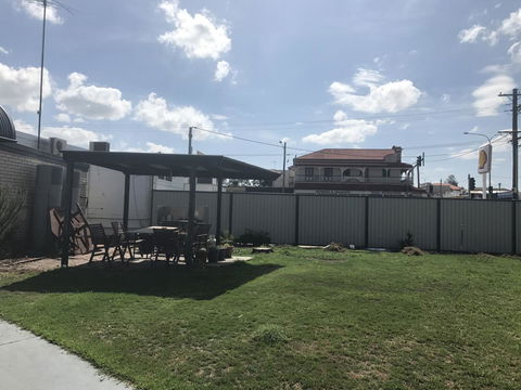 Nanango Star Motel - Holiday Cairns 37