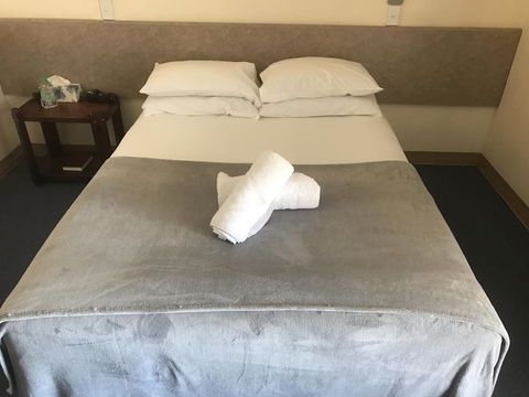 Nanango Star Motel - Holiday Cairns 11