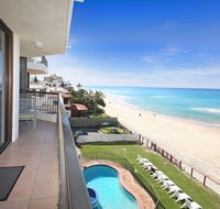 Spindrift on the Beach - Holiday Cairns