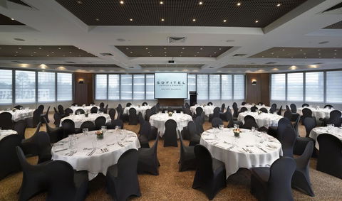 Sofitel Gold Coast Broadbeach - Holiday Cairns 28