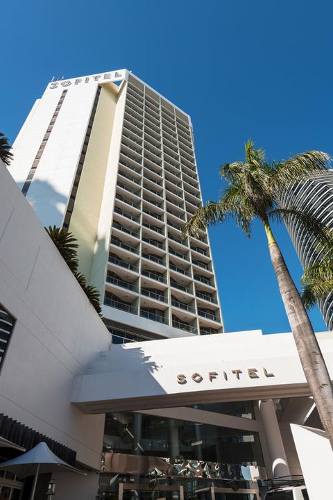 Sofitel Gold Coast Broadbeach - Holiday Cairns 7