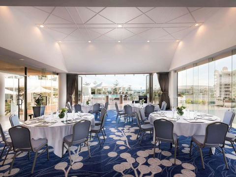 Sofitel Gold Coast Broadbeach - Holiday Cairns 41