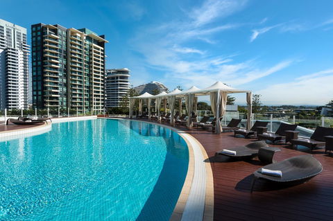 Sofitel Gold Coast Broadbeach - Holiday Cairns 0