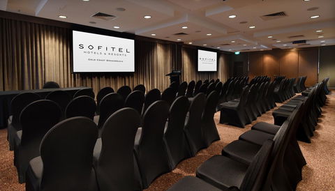 Sofitel Gold Coast Broadbeach - Holiday Cairns 29