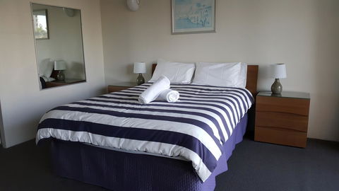 The Penthouses Apartments - Holiday Cairns 31