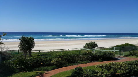 The Penthouses Apartments - Holiday Cairns 17