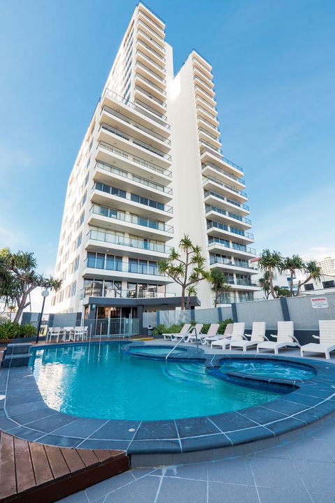 The Penthouses Apartments - Holiday Cairns 0