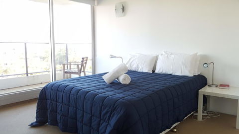 The Penthouses Apartments - Holiday Cairns 16