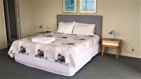 The Penthouses Apartments - Holiday Cairns 10