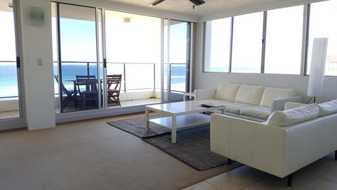 The Penthouses Apartments - Holiday Cairns 15