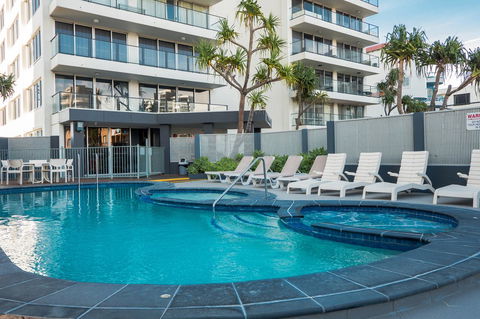 The Penthouses Apartments - Holiday Cairns 19