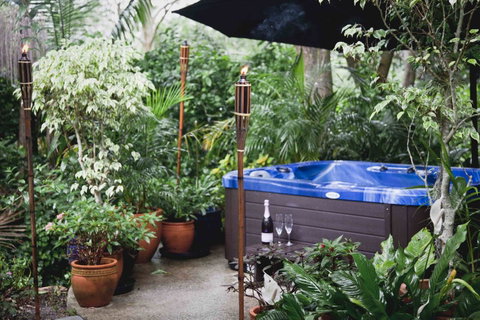 Shasta Place - Holiday Cairns 6