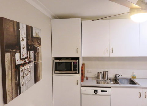 Shasta Place - Holiday Cairns 21