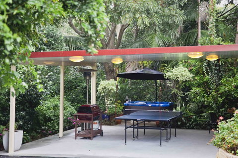 Shasta Place - Holiday Cairns 11