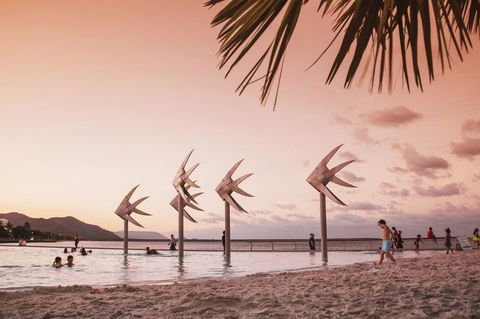 Hides Hotel - Holiday Cairns 42