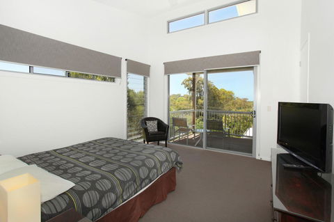 224 Centenary Heights Road Coolum Beach, 500 Dollar Bond, Linen Included - Holiday Cairns 12