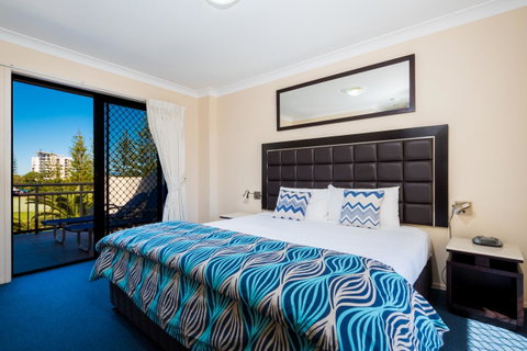 Island Beach Resort - Holiday Cairns 1