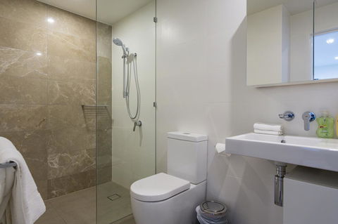Ruby Gold Coast By Serain - Holiday Cairns 17