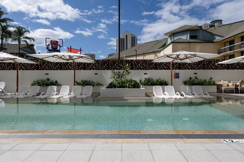 Ruby Gold Coast By Serain - Holiday Cairns 4