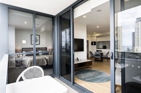 Ruby Gold Coast By Serain - Holiday Cairns 26