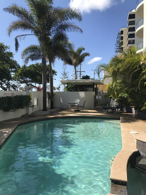 Meridian Alex Beach Apartments - Holiday Cairns 6