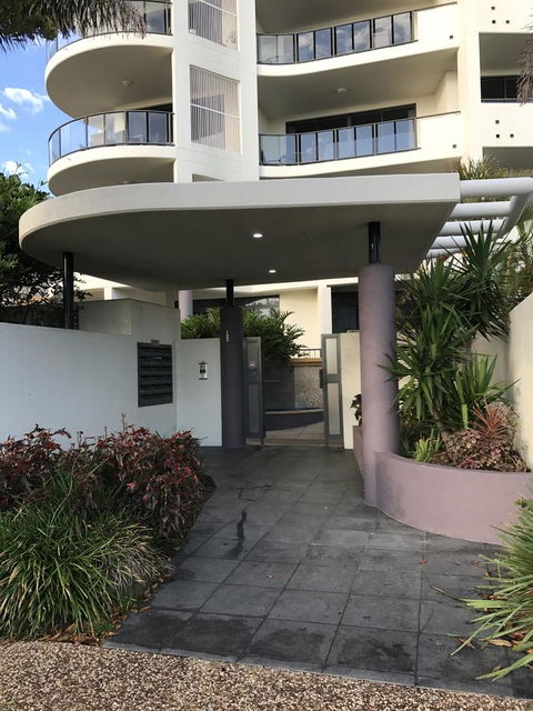 Meridian Alex Beach Apartments - Holiday Cairns 4