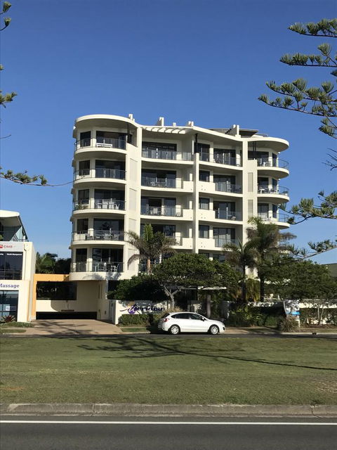 Meridian Alex Beach Apartments - Holiday Cairns 0