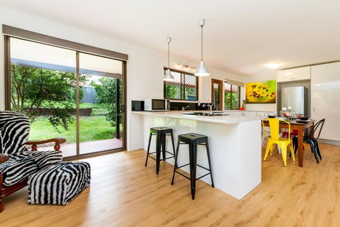 Arthouse - Holiday Cairns 1