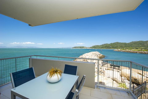 1 Bright Point Apartment 4201 - Holiday Cairns 3
