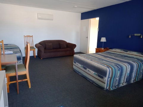 Wedderburn Goldseeker Motel - Holiday Cairns 3