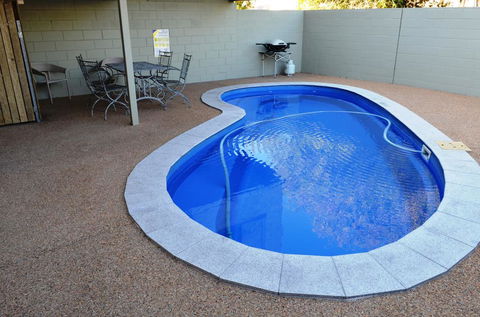 Welcome Home Motel Rockhampton - Holiday Cairns 0