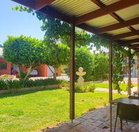 Wentworth Central Motor Inn - Holiday Cairns