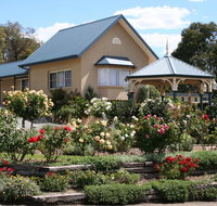 Willows Motel - Holiday Cairns