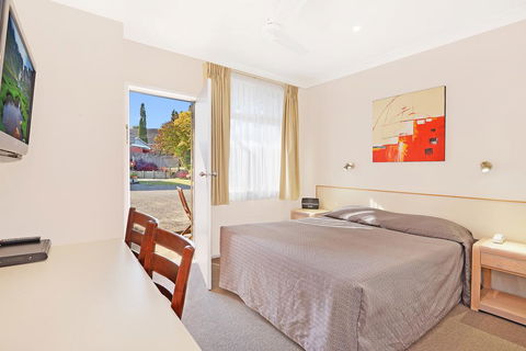 Wingham Motel - Holiday Cairns 0
