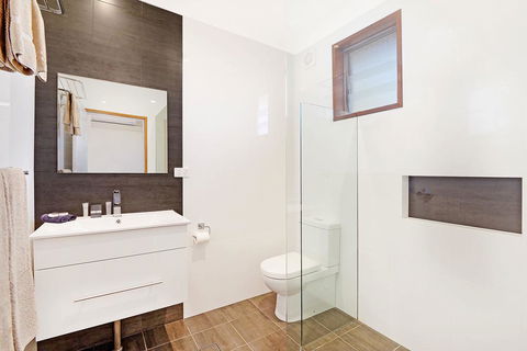 Wingham Motel - Holiday Cairns 1