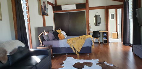 Woodwark Bay Retreat Airlie Beach - Holiday Cairns 0