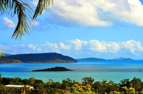 Yachtsmans Paradise, Whitsundays - Holiday Cairns 0