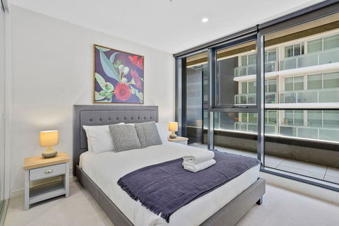 YARRA - YARRA Toorak Rd & Chapel St. Pool, Gym & Parking - Holiday Cairns 2